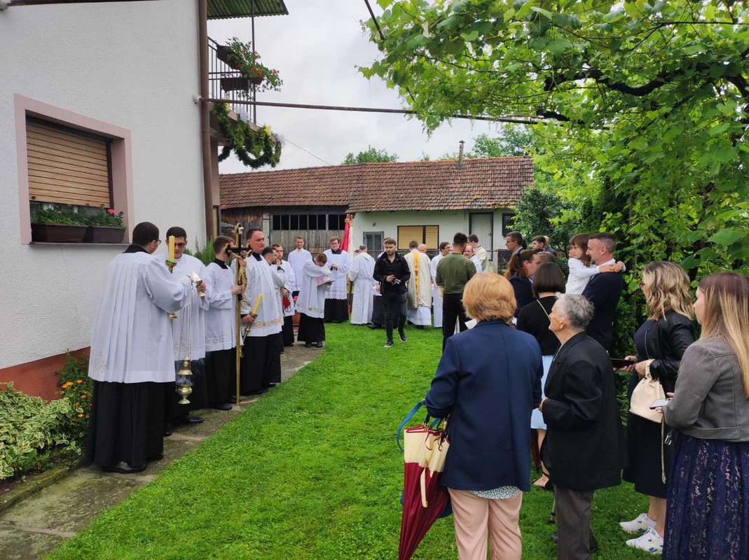 Mlada misa u Kotoribi