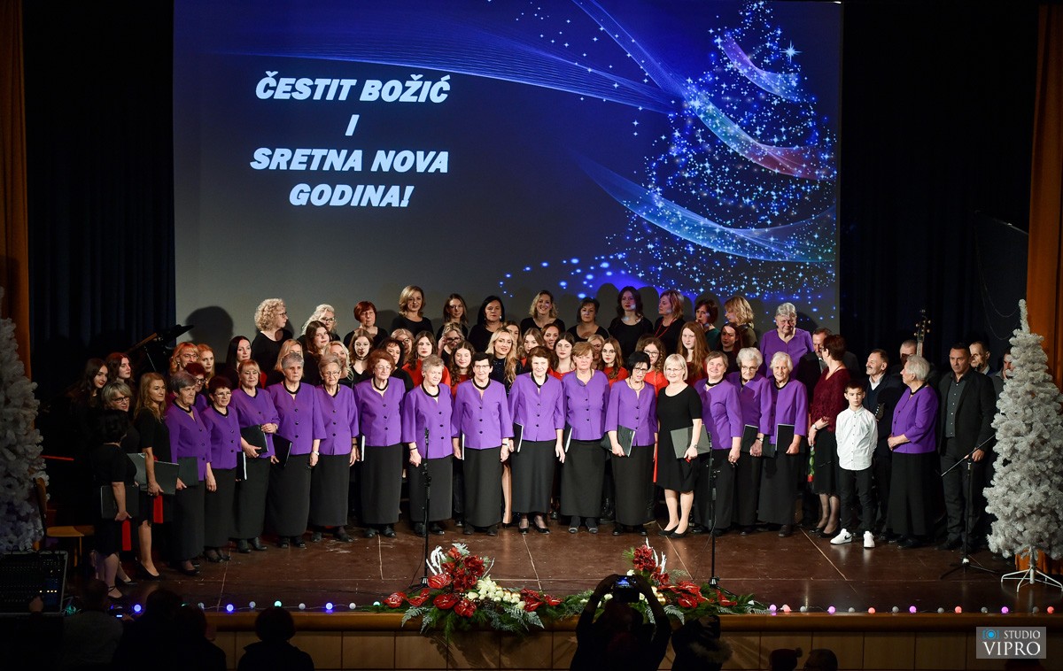 FOTO Adventski koncert Pjevačkog zbora Grada Preloga