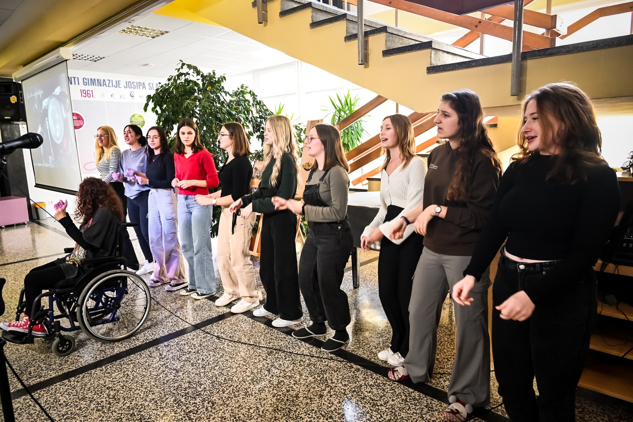 GIMNAZIJA JOSIPA SLAVENSKOG Počela nova sezona ‘Gimnazijskih karaoka’