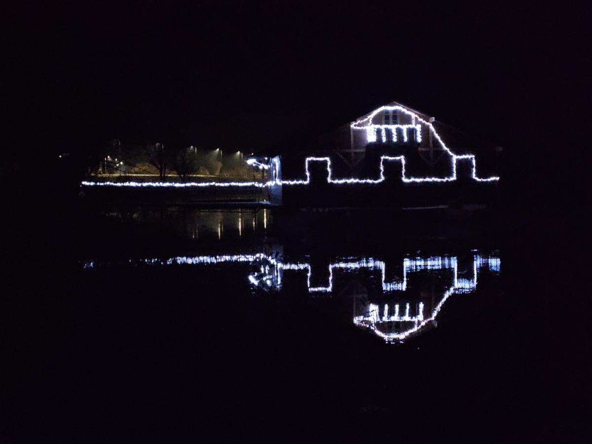 Nautički klub ‘Fljosjar’ u predivnom božićnom ambijentu