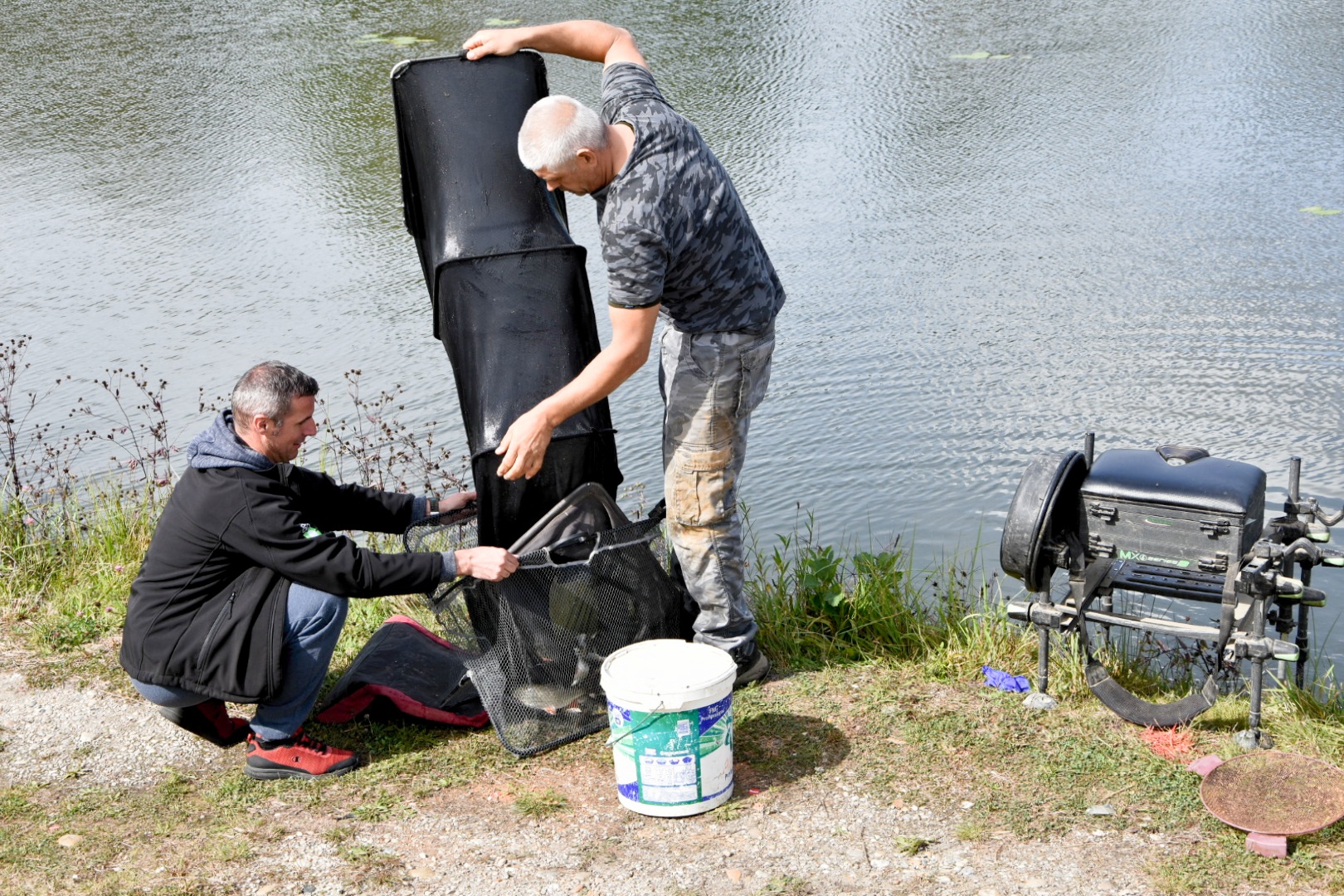 FOTO Na društvenom natjecanju u ribolovu pobijedio Tomislav Filipović s 2,86 kilograma ribe
