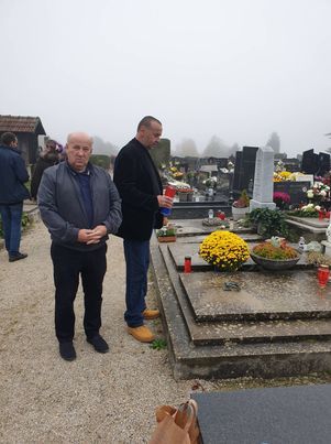 Počast poginulim i umrlim bojovnicima HOS-a