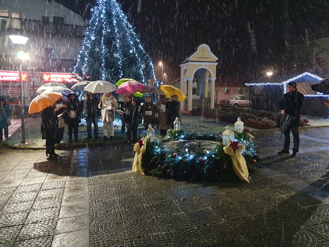 MURSKO SREDIŠĆE Upaljena je prva adventska svijeća – simbol nade i iščekivanja
