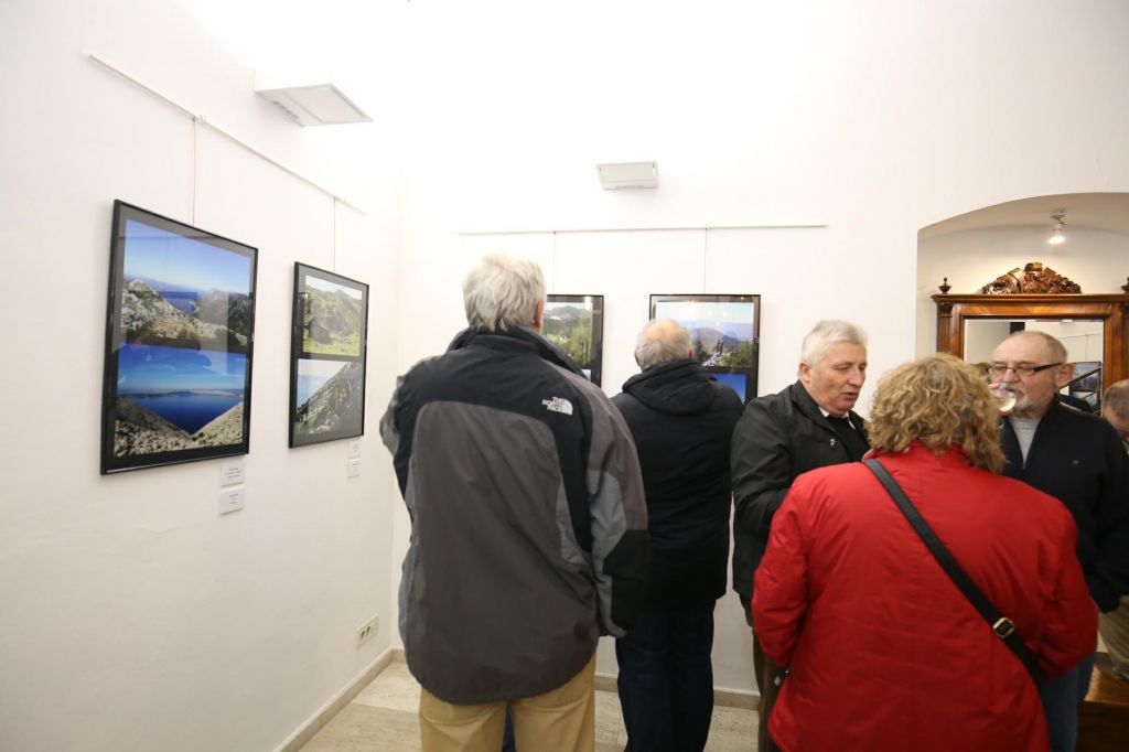 2770786010214156380920463982464