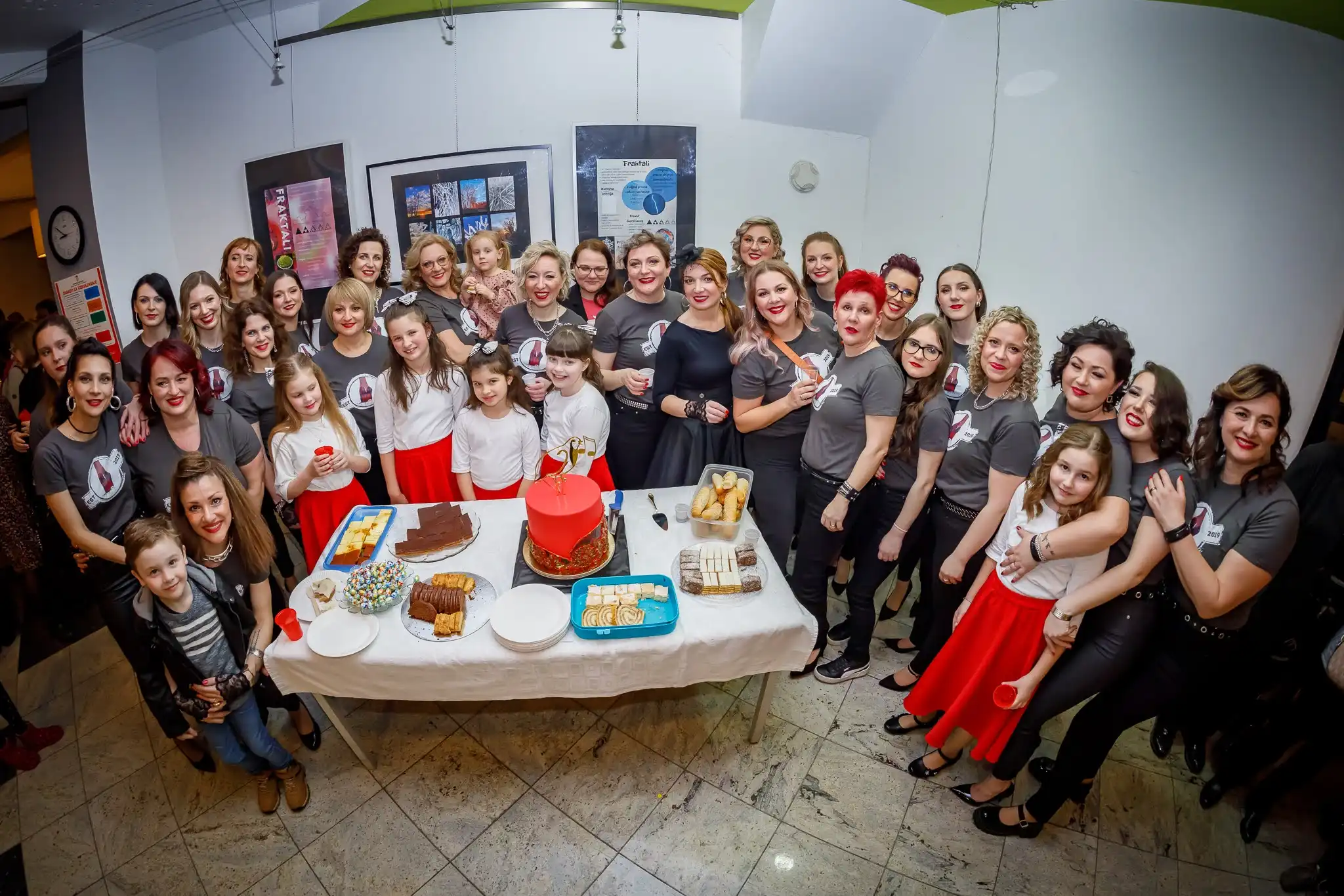 ansambl pučpuljike (5) ansambl pučpuljike (5)