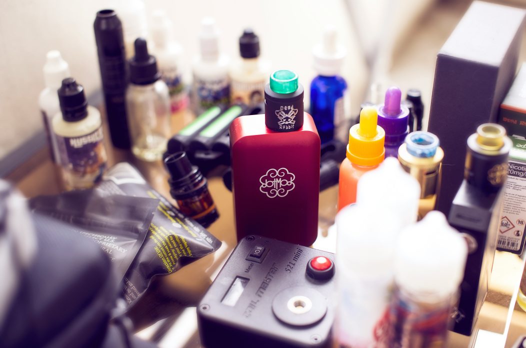 antonin-fels-odqmosugnwk-unsplash Jesu li Vapes prava alternativa pušenju duhana?