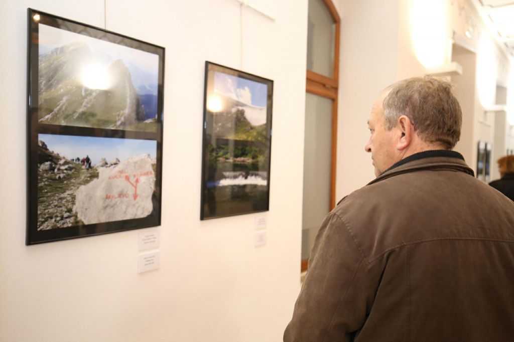 2770805010214156379400425179008