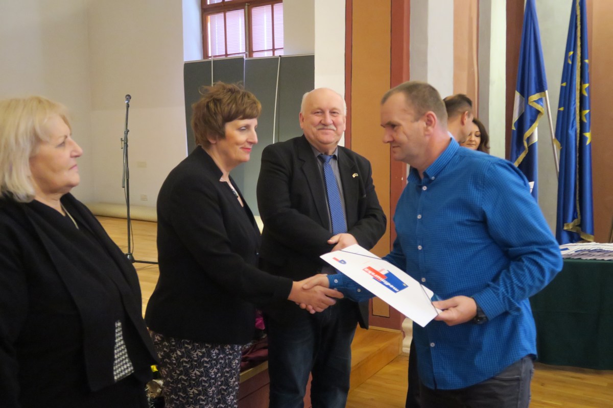 U zgradi Scheier u Čakovcu dodijeljene učeničke stipendije djeci hrvatskih branitelja