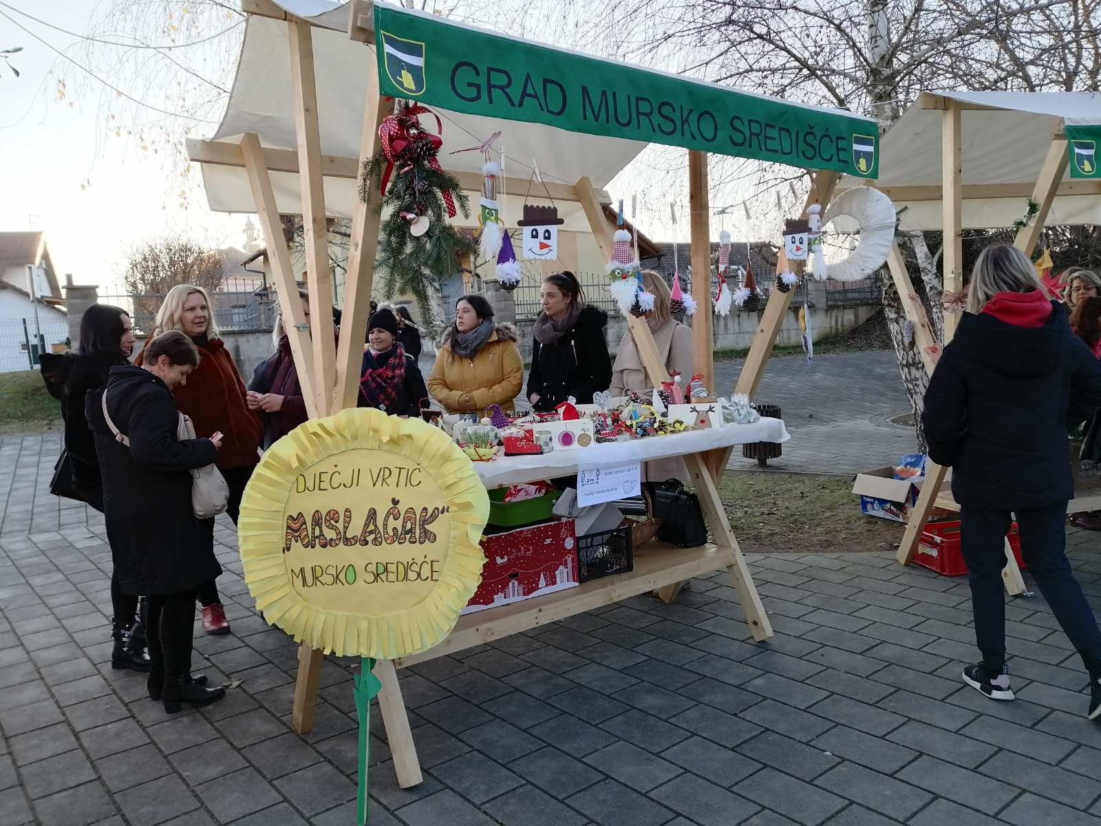 FOTO Za kraj posljednjeg vikenda Adventa u gradu rudara održan i Božićni sajam i koncert Žige