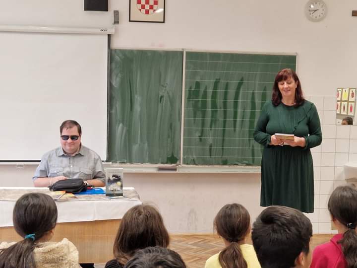 OŠ dr. Ivana Novaka Macinec