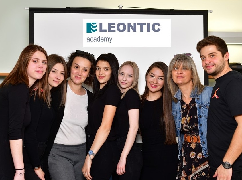 SJAJNO ISKUSTVO Pet učenica zanimanja frizer na praktičnoj nastavi u Makedoniji