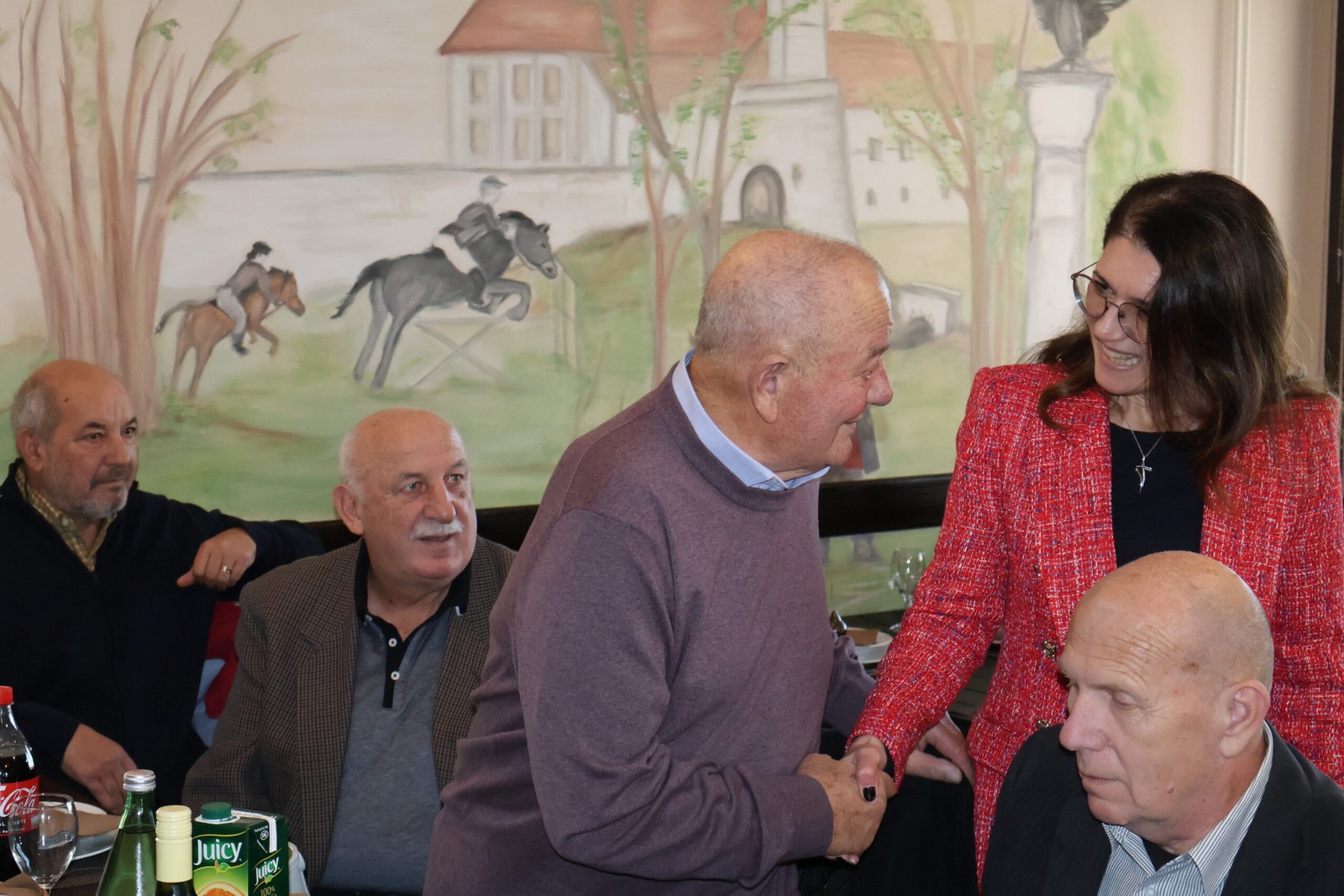 FOTO U Čakovcu ne zaboravljaju na svoje umirovljenike, upriličen prijem za one koji su zadužili grad tijekom svog radnog vijeka
