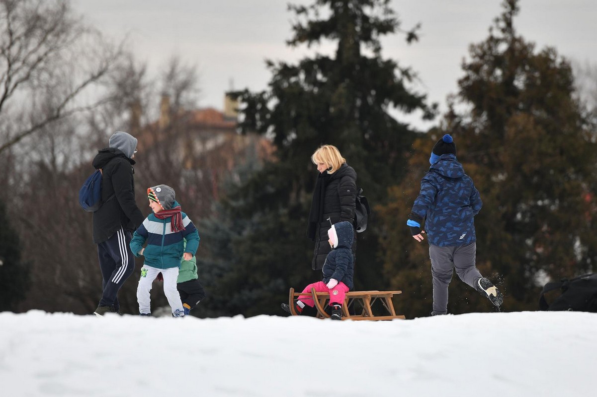 UŽIVANCIJA NA SNIJEGU Sanjkanje je u punom jeku na čakovečkim sanjkalištima
