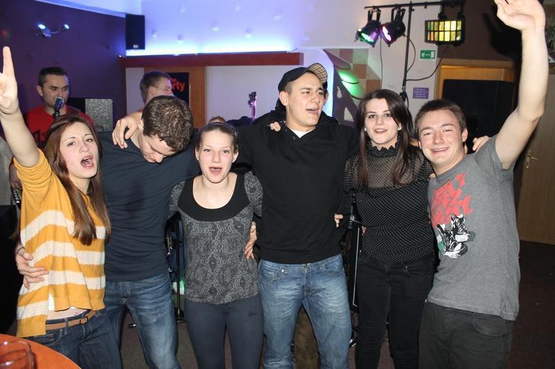 slika0052 Insomnia (Petak i subota, 22. i 23.2.2013 – Gloria Band)