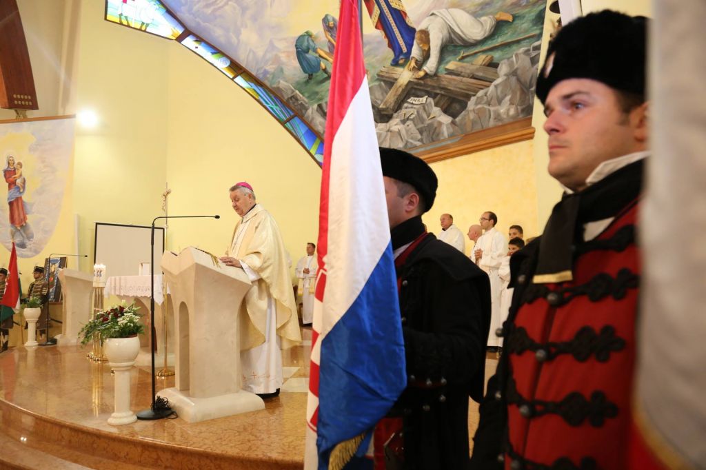 2143962110212942455453085117436