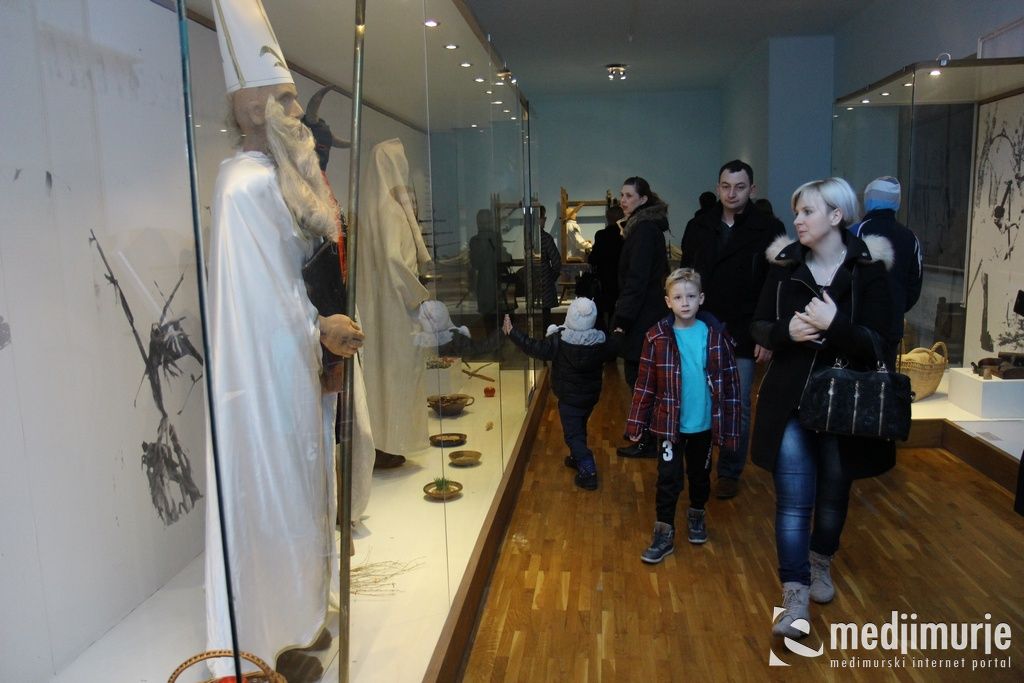 nocmuzejacakovec0054373339