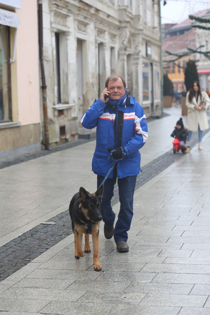 KLIKOM PO ČAKOVCU Bliži se Božić – prava blagdanska atmosfera u centru Čakovca