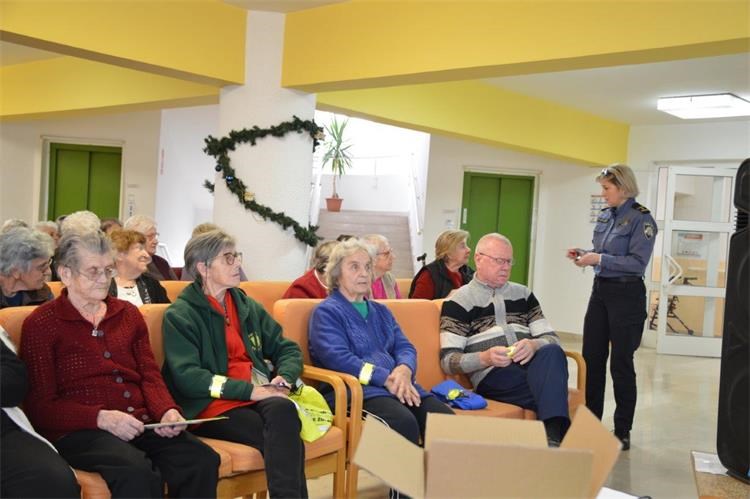 Prometna preventivka u akciji ‘Umirovljenici u prometu’