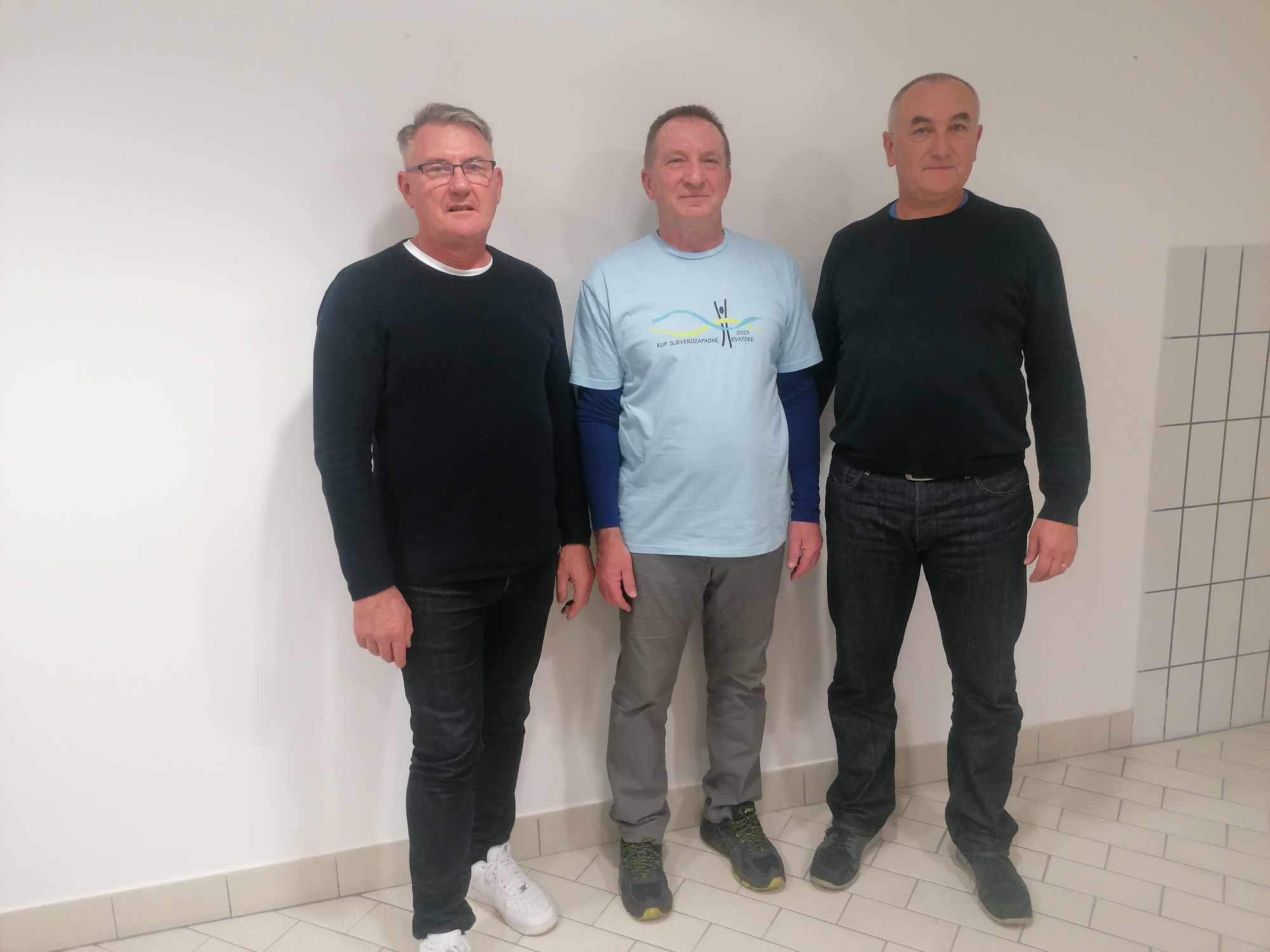 Image 5923377 (auto) Image 5923377 (auto)