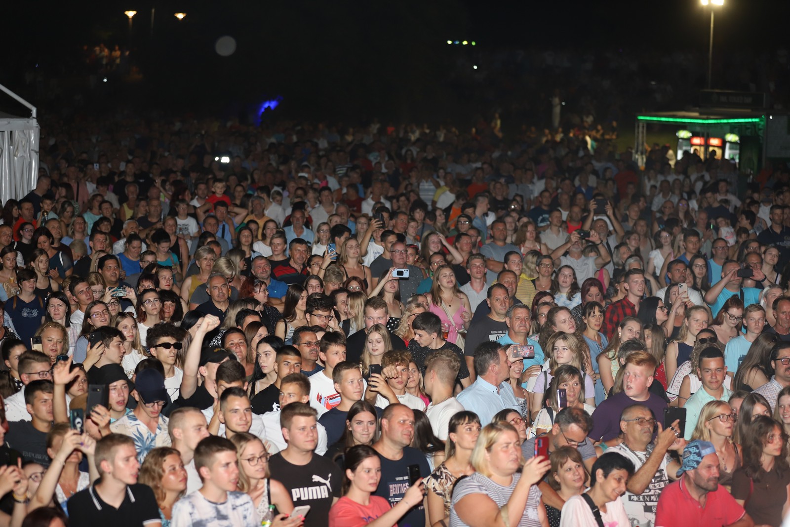 Kako je dobro vidjeti vas opet! Sanja, Marinko i Zec oduševili hitovima Novih Fosila