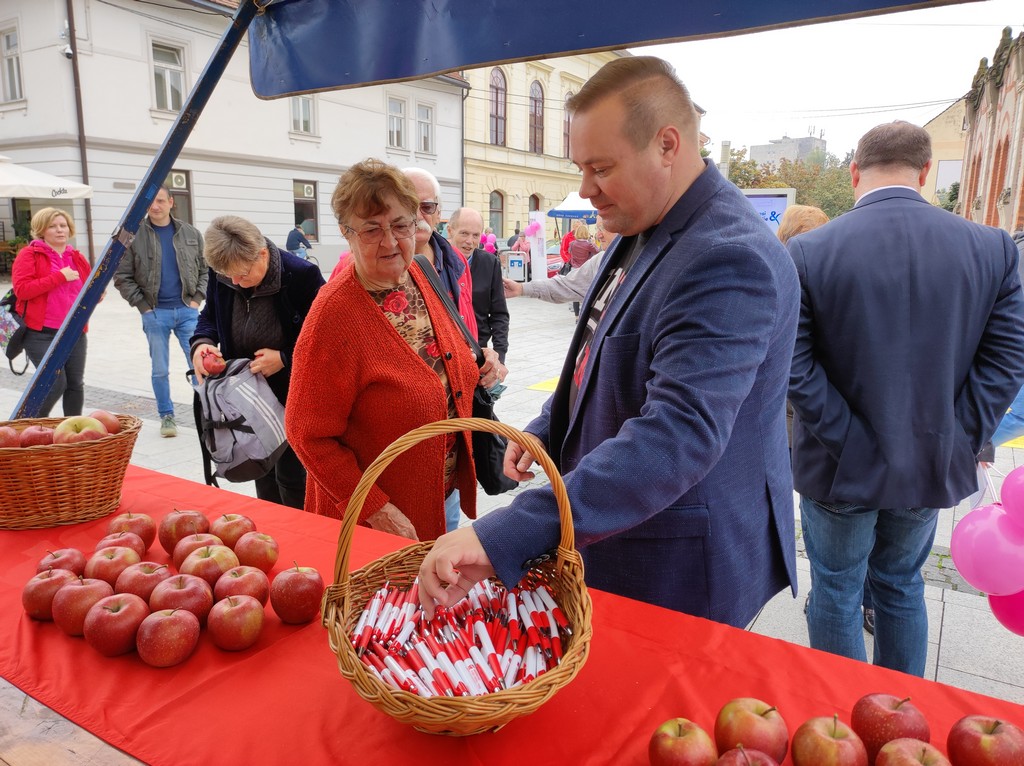 FORUM SENIORA SDP-A Osobe treće životne dobi ne smiju biti marginalizirane, izolirane i zaboravljene!
