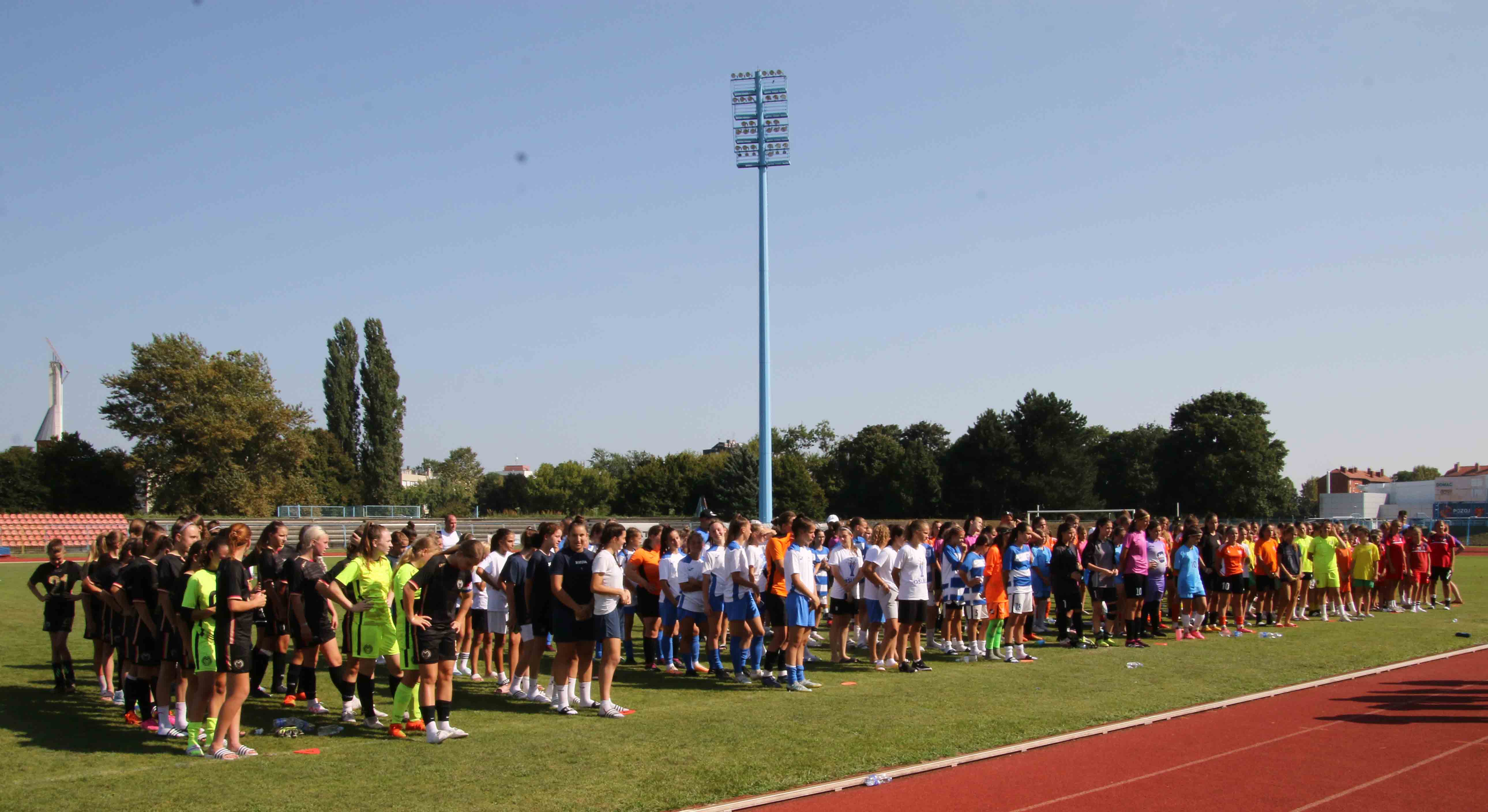 MEĐUNARODNO IZDANJE Ženski nogometni turnir u Čakovcu ‘Volim nogomet’