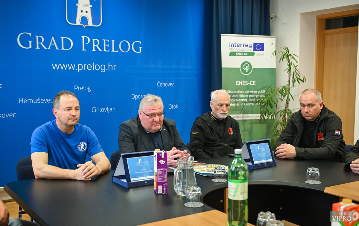 Gradonačelnik Kolarek primio članove Seljačke sloge Prelog i Zrinske garde