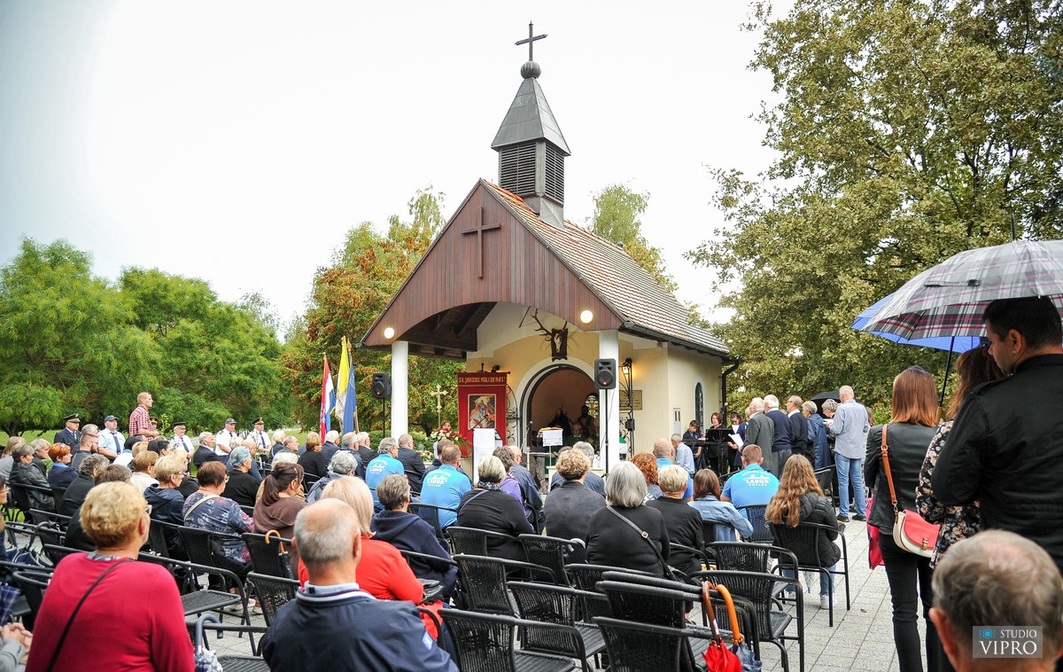 FOTO Uz molitvu i prigodan program obilježena godišnjica tragedije na rijeci Dravi