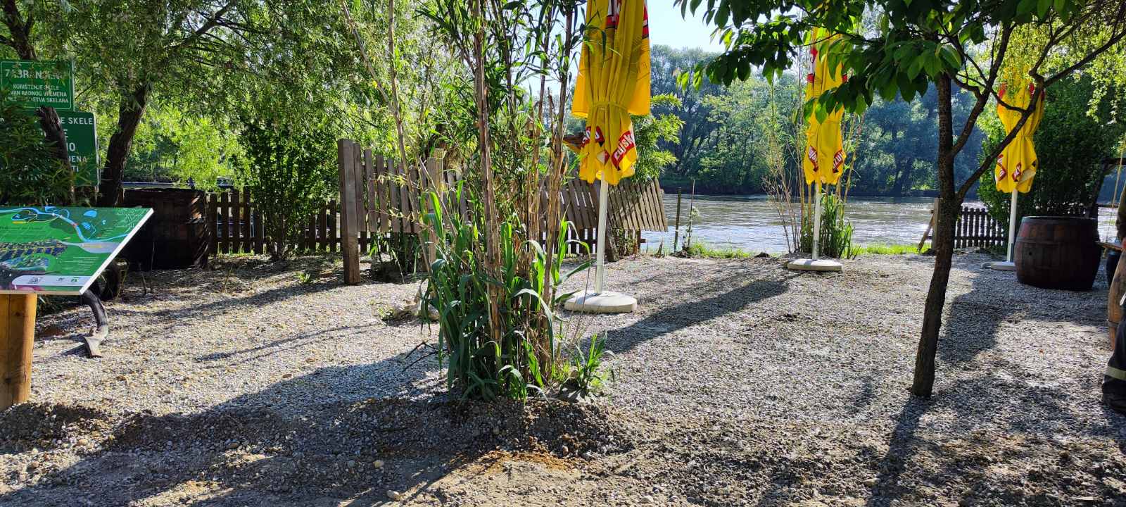 POVLAČENJE MURE Krenulo je čišćenje i uređenje šetnice