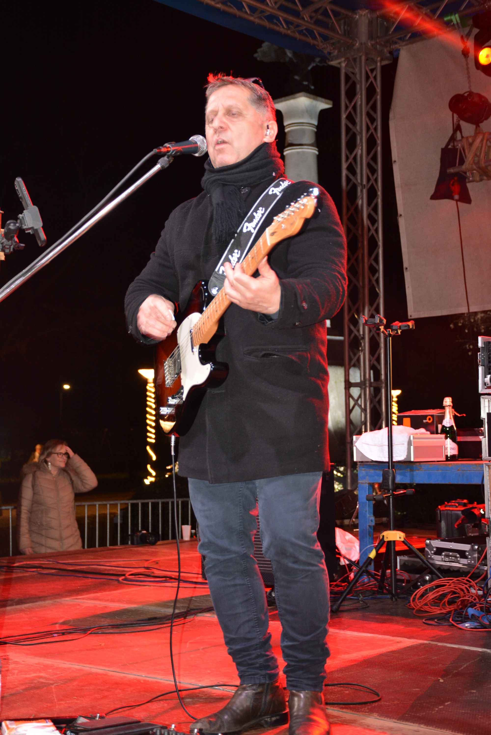 FOTO/VIDEO Čakovec veselo proslavio dolazak 2024. uz ritam ‘Noćne smjene’ i puni trg