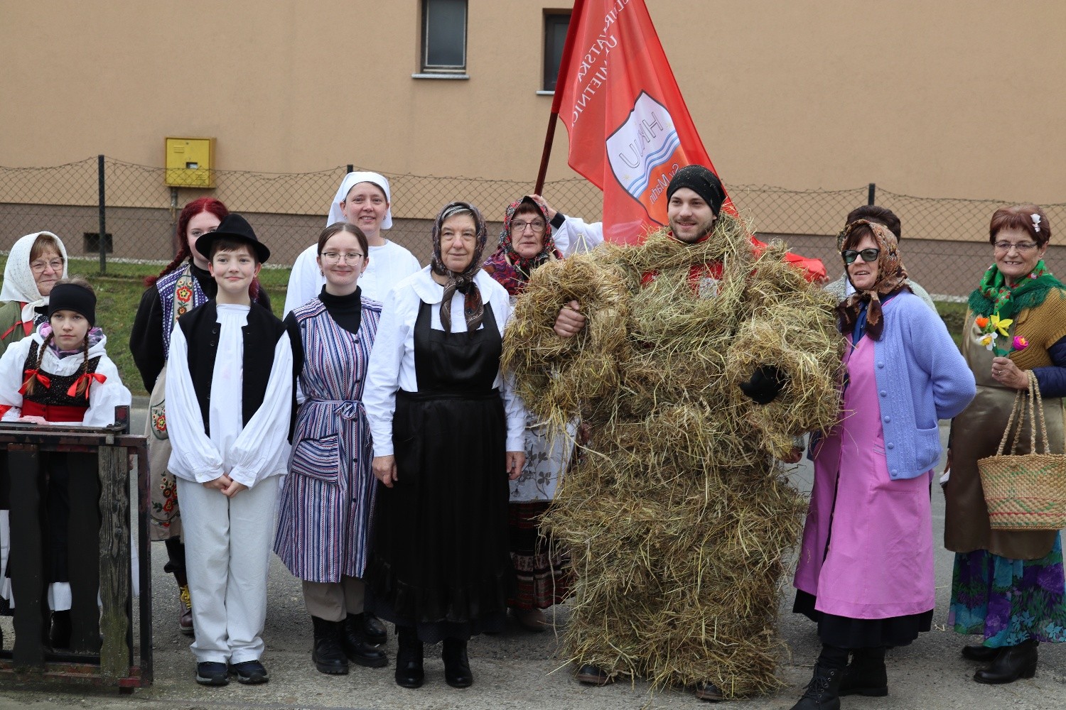 Fašenjska povorka od Marofa preko Žabnika, Vrhovljana do centra Svetog Martina na Muri!