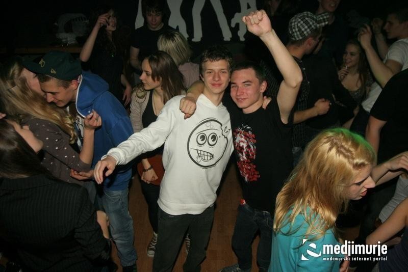 slika0020 Arcus (Subota, 21.4.2012) slika0020 Arcus (Subota, 21.4.2012)