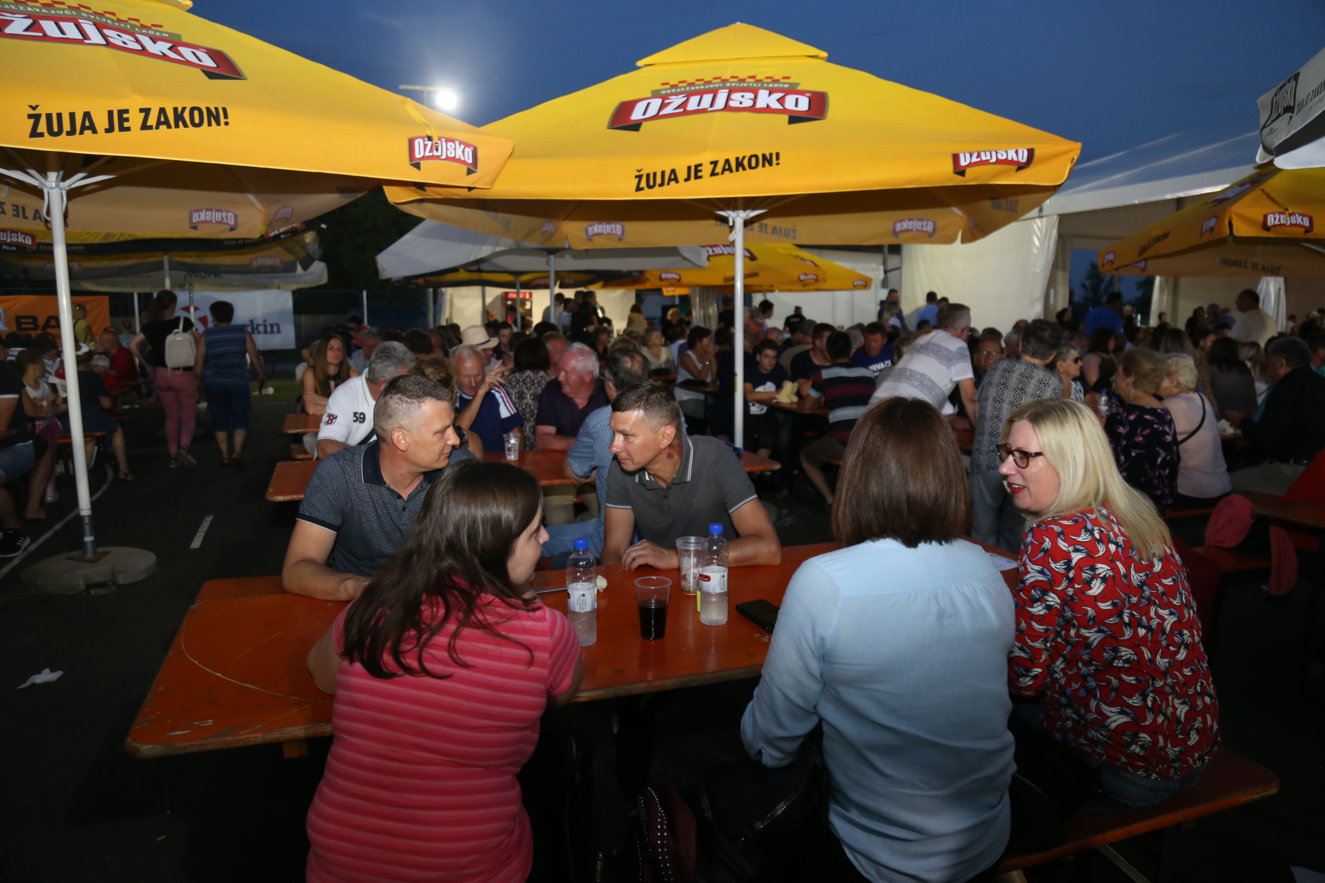 Dani Općine Mala Subotica – koncert Tragova i Crvene jabuke u Palovcu