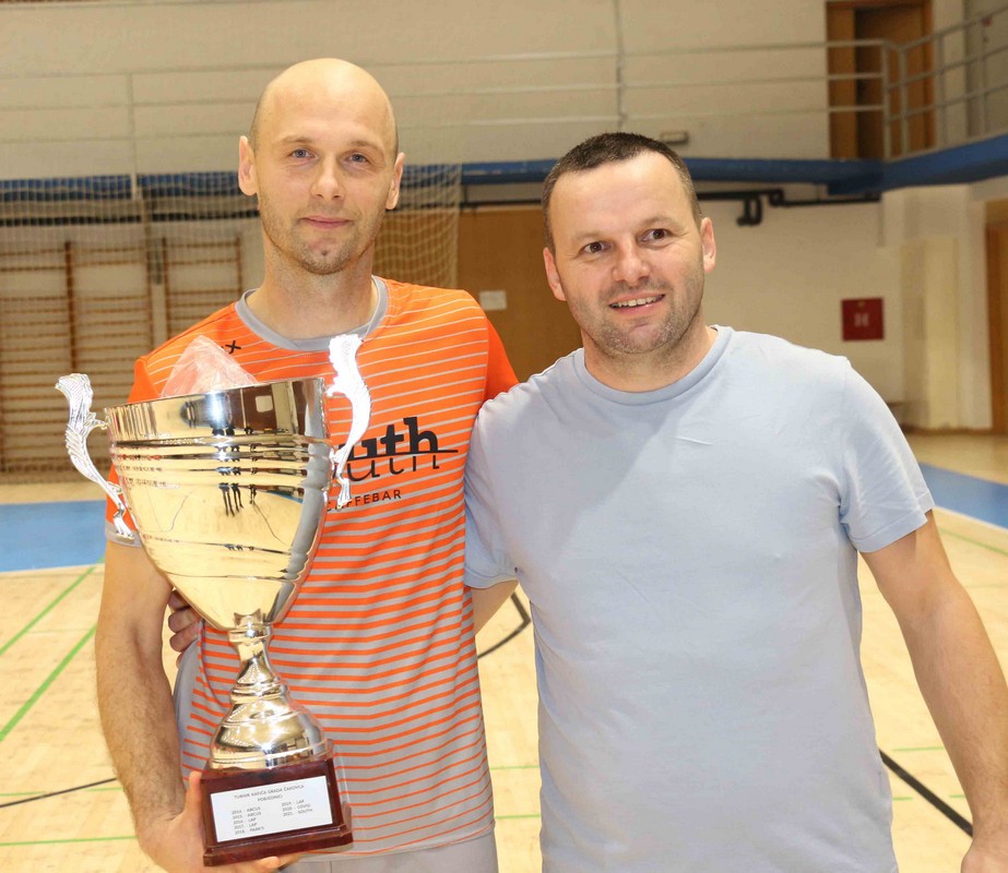 TURNIR KAFIĆA Ekipa South pobjednik malonogometnog turnira!