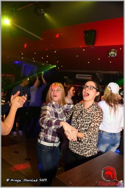 PIC00038 Maraton (Ponedjeljak, 30.12.2013. – Plesnjak Radija 1) PIC00038 Maraton (Ponedjeljak, 30.12.2013. – Plesnjak Radija 1)