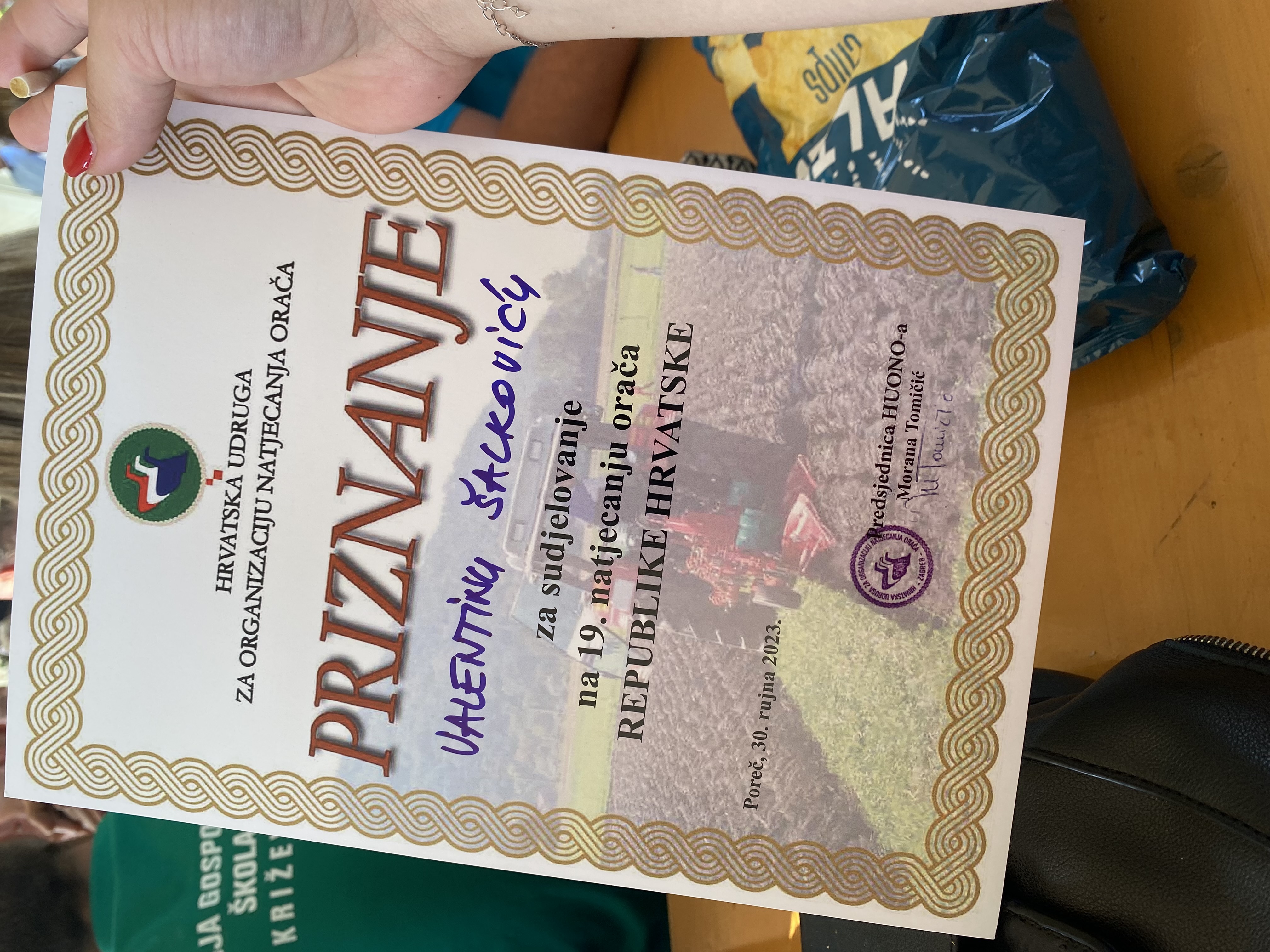 NAŠI ORAČI Nikola Perko i Valentino Šalković predstavljali Međimursku županiju na Državnom natjecanju orača u Poreču