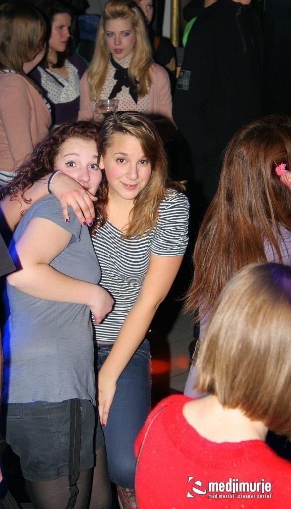 Diana (Subota, 10.12.2011) Diana (Subota, 10.12.2011)