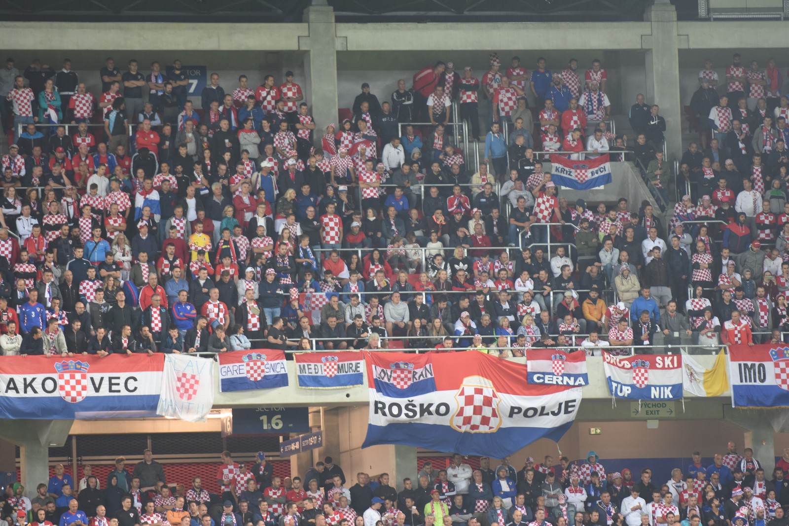 Image 3833551 (auto) Image 3833551 (auto)