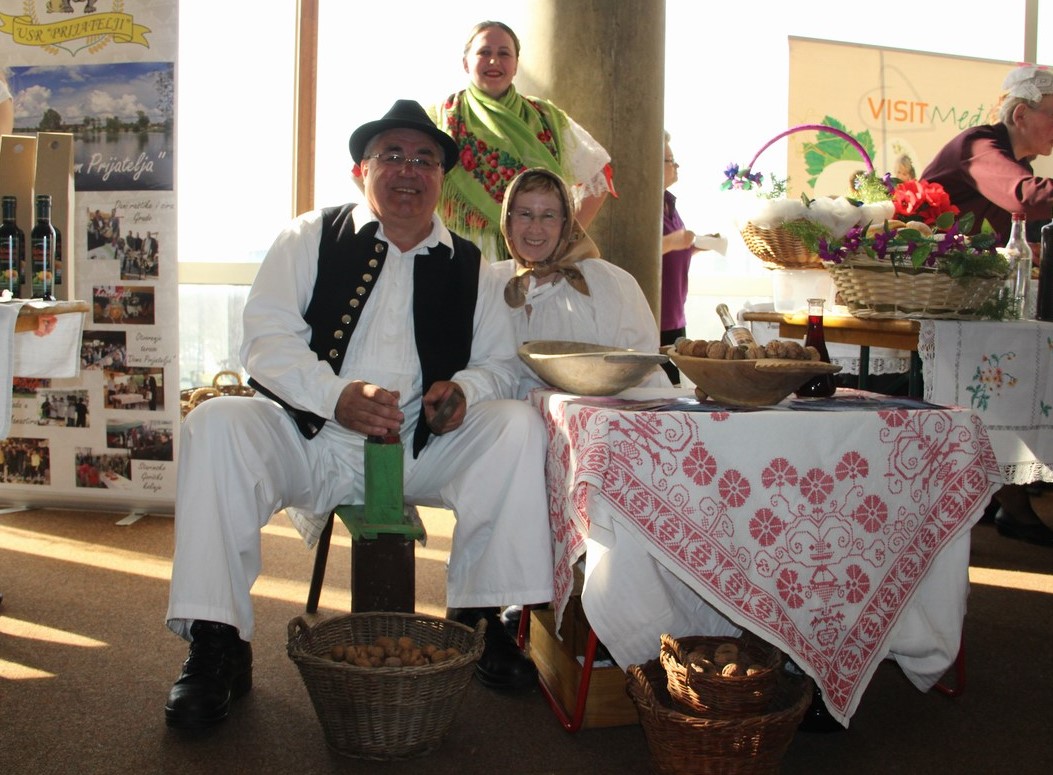 Kajkavci u Lisinskom