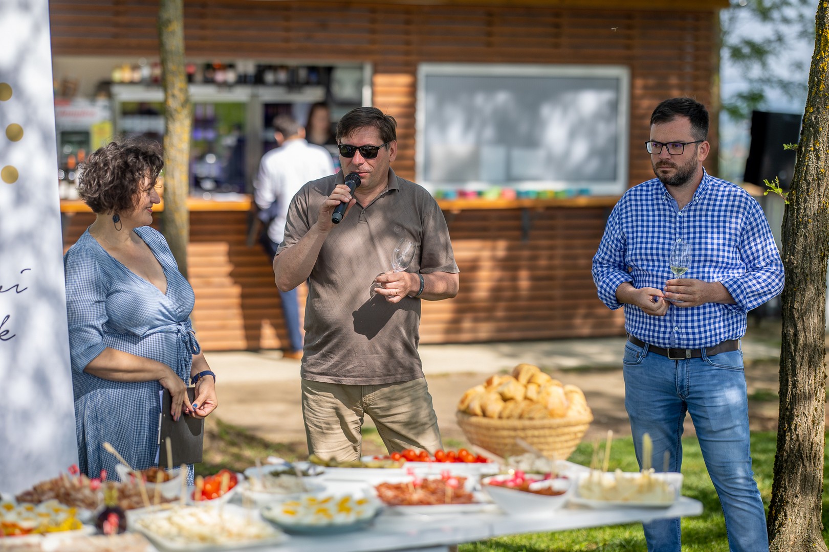 Na Mađerkinom bregu održan Pjenušavi doručak u vinogradu