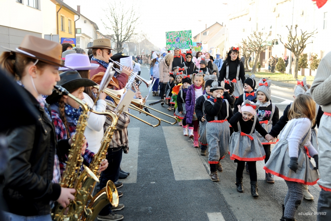 276411251dsc6785160767