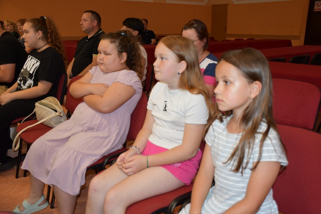 PRIJEM UČENIKA Učenici Osnovne škole Belica, sudionici županijskih i državnih natjecanja, na prijemu kod načelnika Taradija PRIJEM UČENIKA Učenici Osnovne škole Belica, sudionici županijskih i državnih natjecanja, na prijemu kod načelnika Taradija