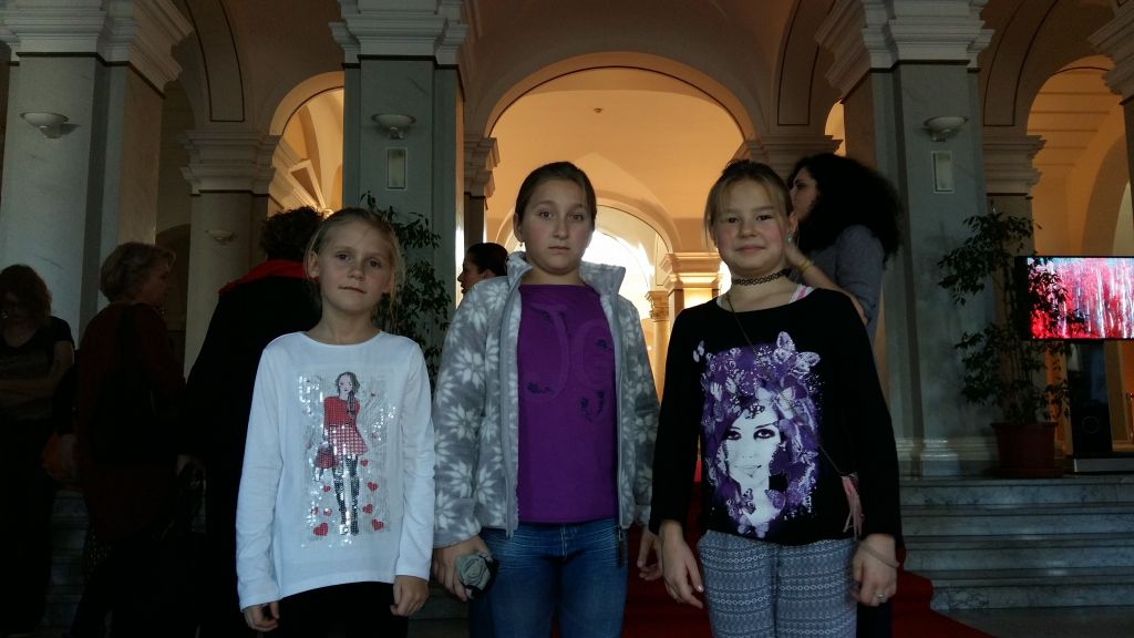 20151111135606407585