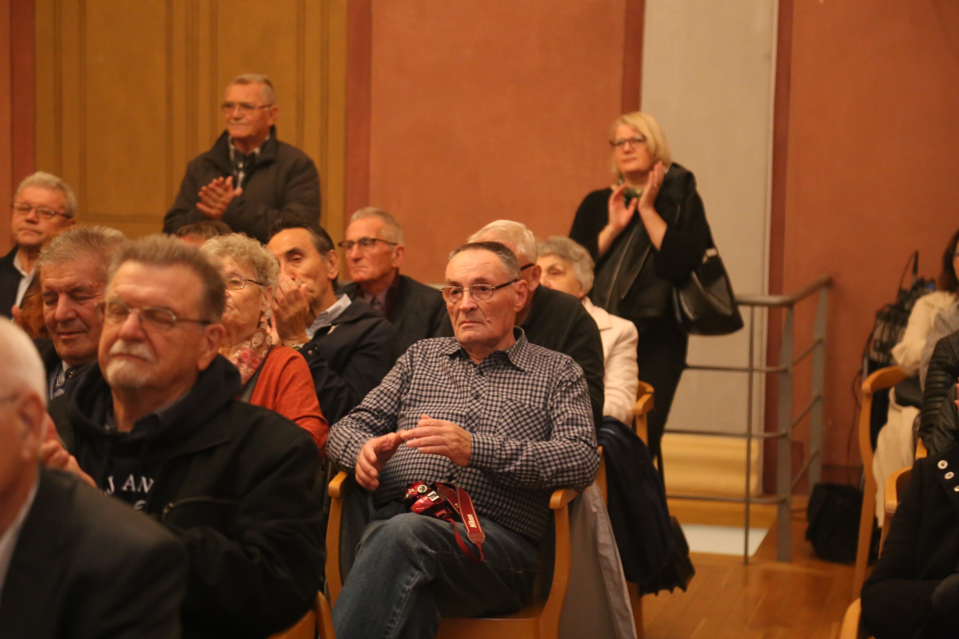 FOTO Predstavljena zbirka pjesama Magdalene Vlah – Hranjec ‘Z maminoga krila’