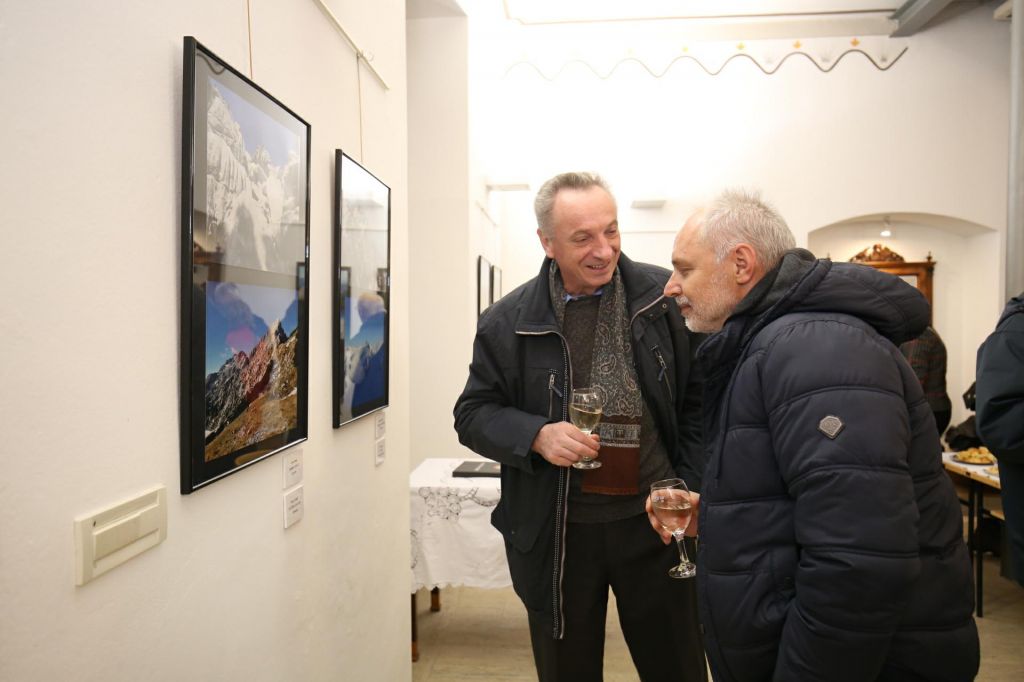 2770721810214156381200470155192