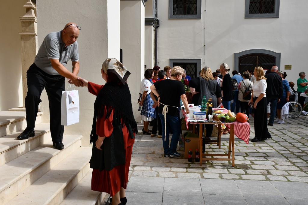 ‘BAKINI KOLAČI’ Najbolji kolač s jabukama pripremila je Natalija Munđar iz Križovca