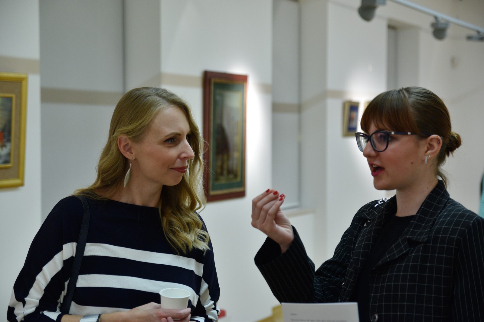 PRELOG Otvorena samostalna izložba ‘Godišnji’ akademske umjetnice Marine Ćorić