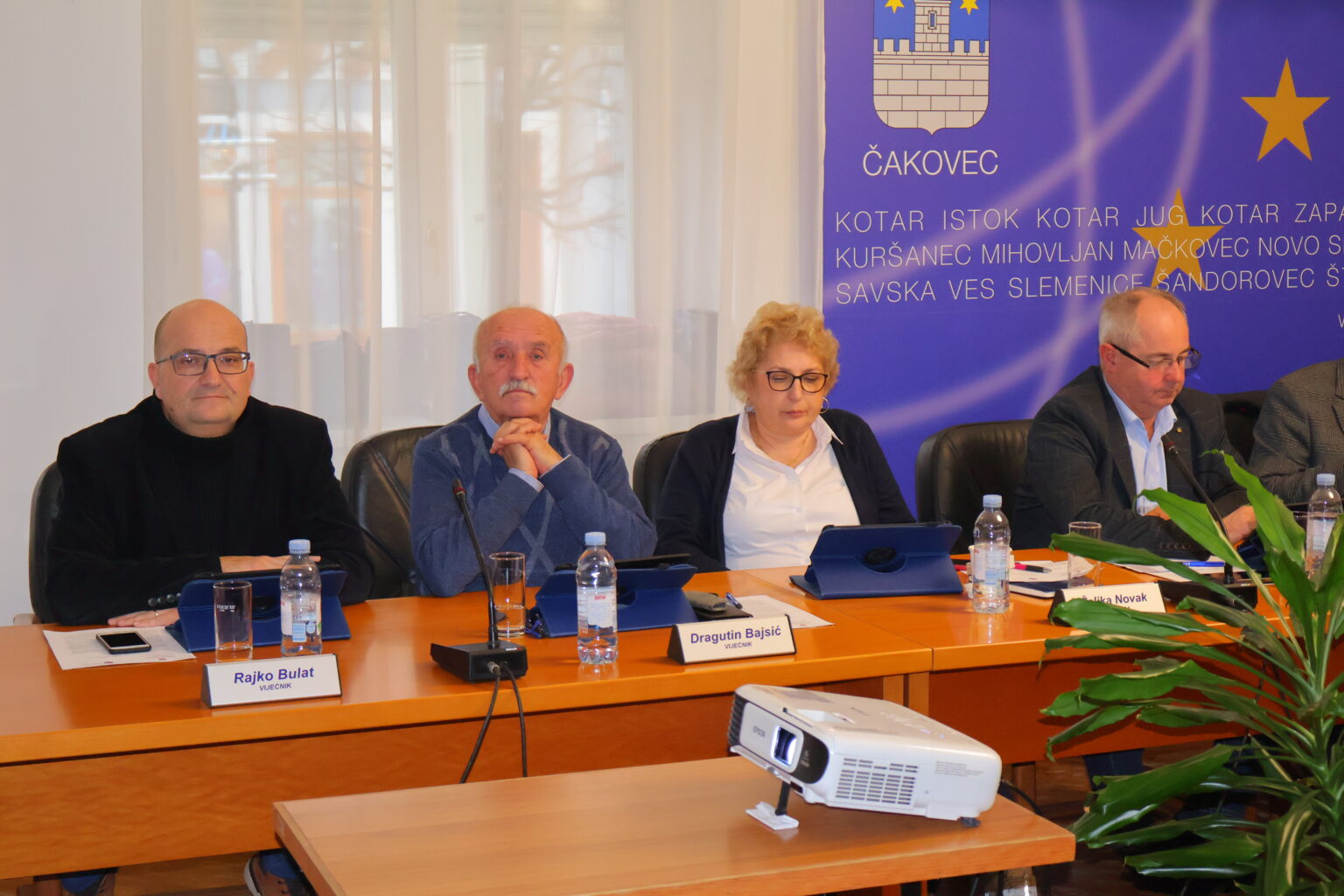 ČAKOVEC Proračun za 2024. ‘težak’ više od 61 milijun eura – Dolaze tri nova kružna toka i dva parka ČAKOVEC Proračun za 2024. ‘težak’ više od 61 milijun eura – Dolaze tri nova kružna toka i dva parka