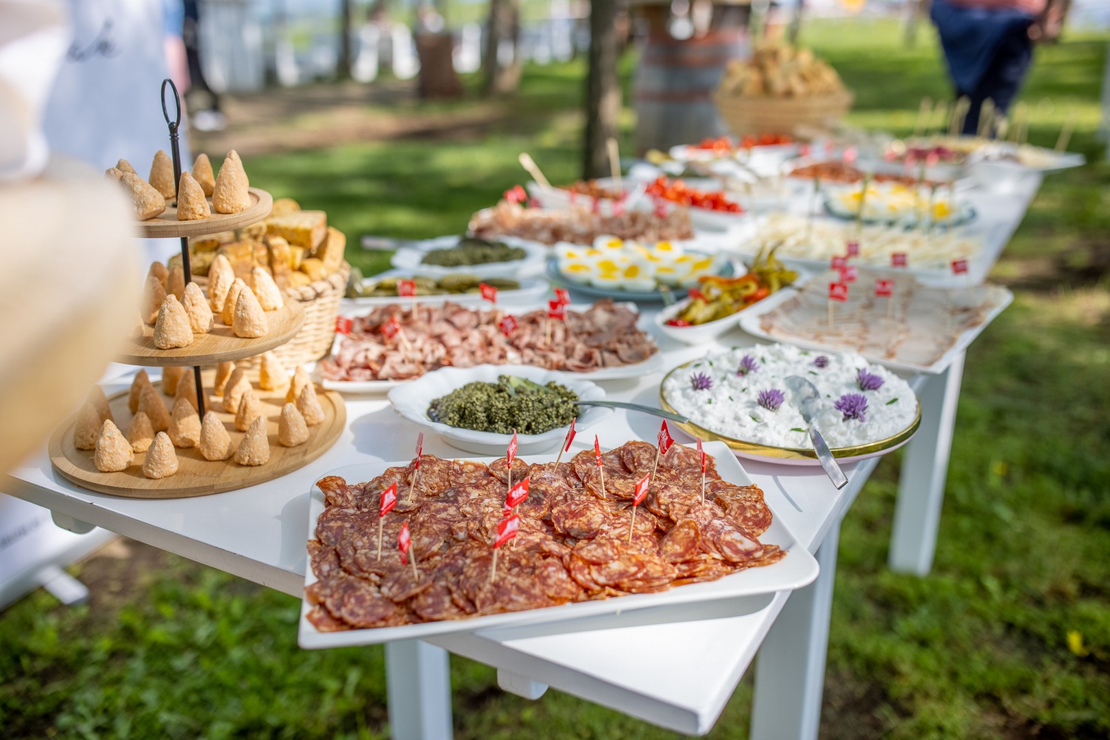 Na Mađerkinom bregu održan Pjenušavi doručak u vinogradu