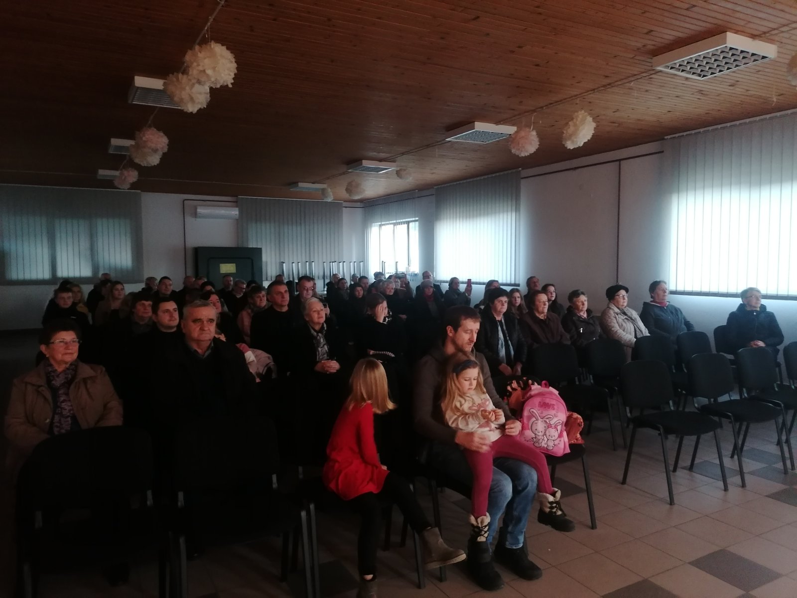 Blagdanski koncert vokalistica Svetog Marka u Štrukovcu